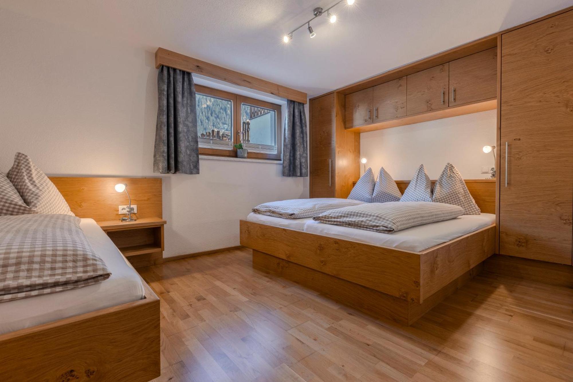 Ferienhaus Tirol Im Oetztal อุมเฮาเซิน ภายนอก รูปภาพ