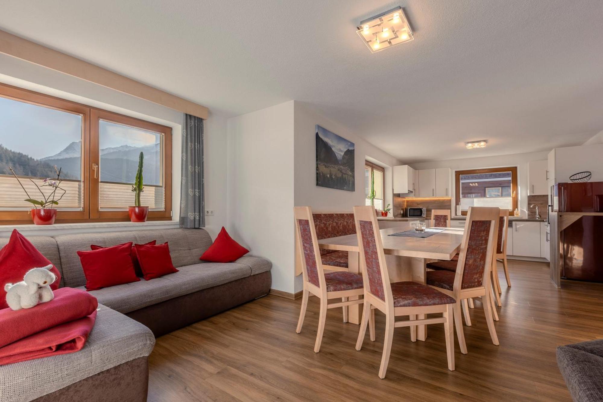 Ferienhaus Tirol Im Oetztal อุมเฮาเซิน ภายนอก รูปภาพ