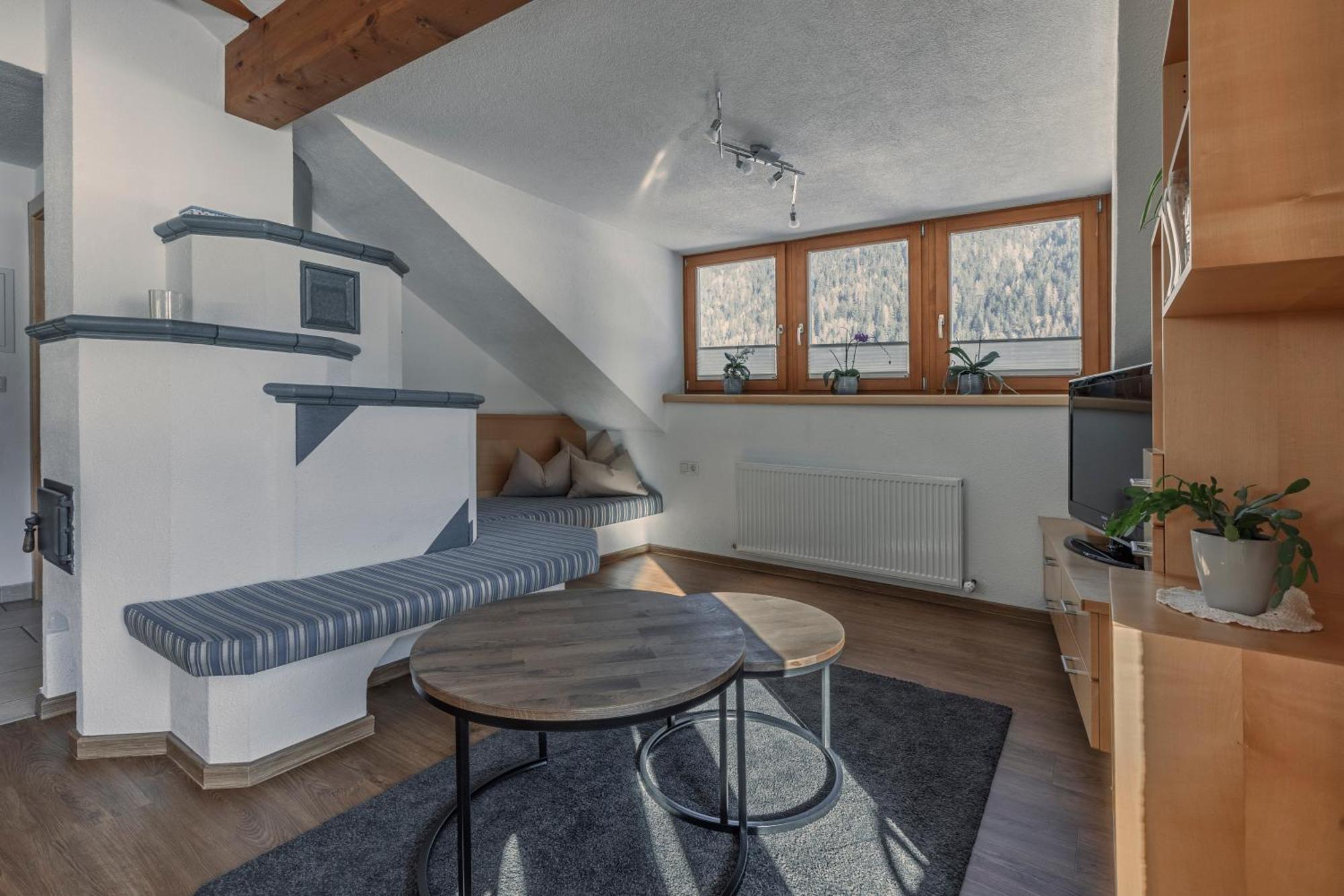 Ferienhaus Tirol Im Oetztal อุมเฮาเซิน ภายนอก รูปภาพ